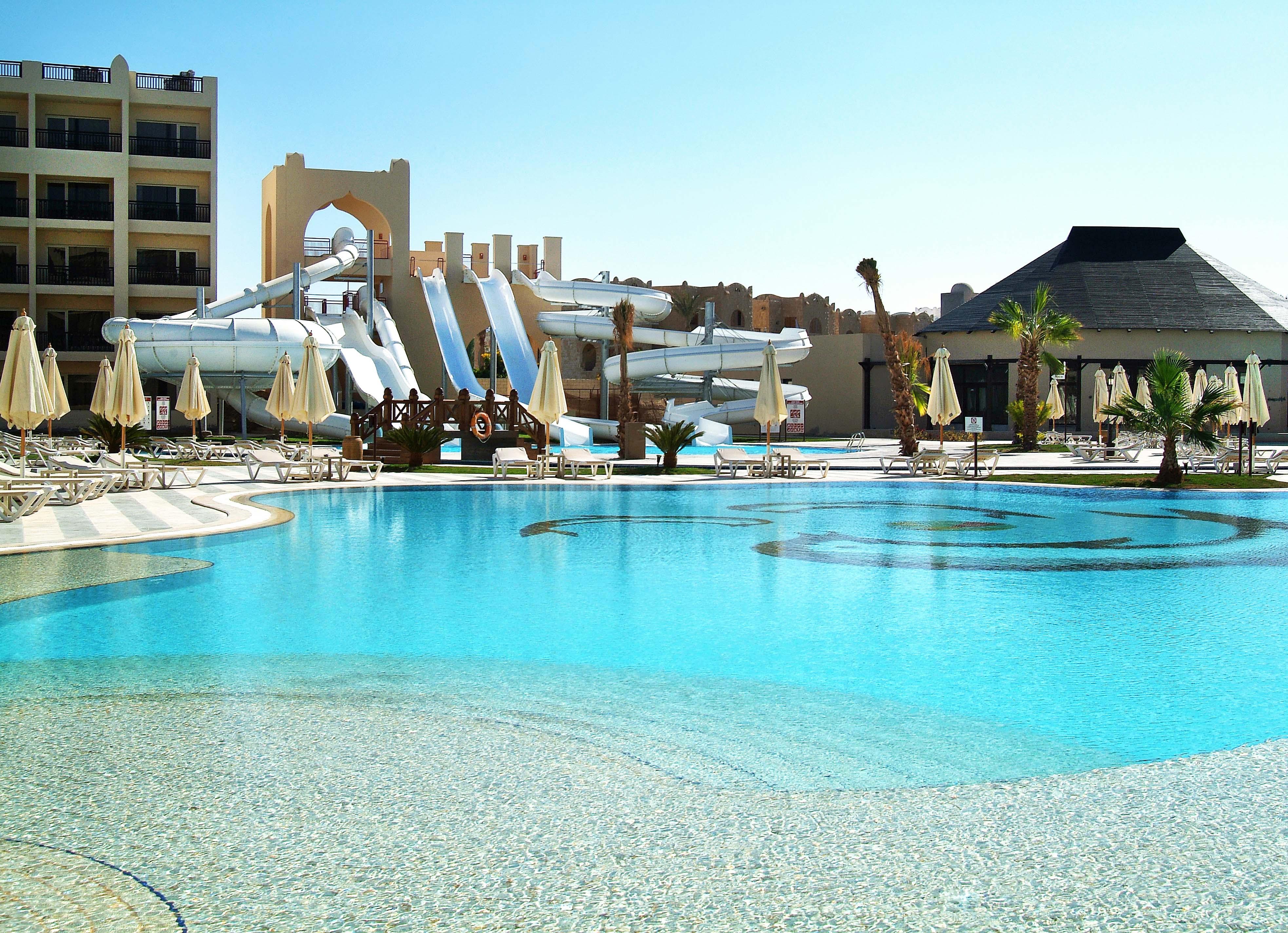 Steigenberger Aqua Magic, All Inclusive Hurghada Esterno foto The swimming pool at the hotel