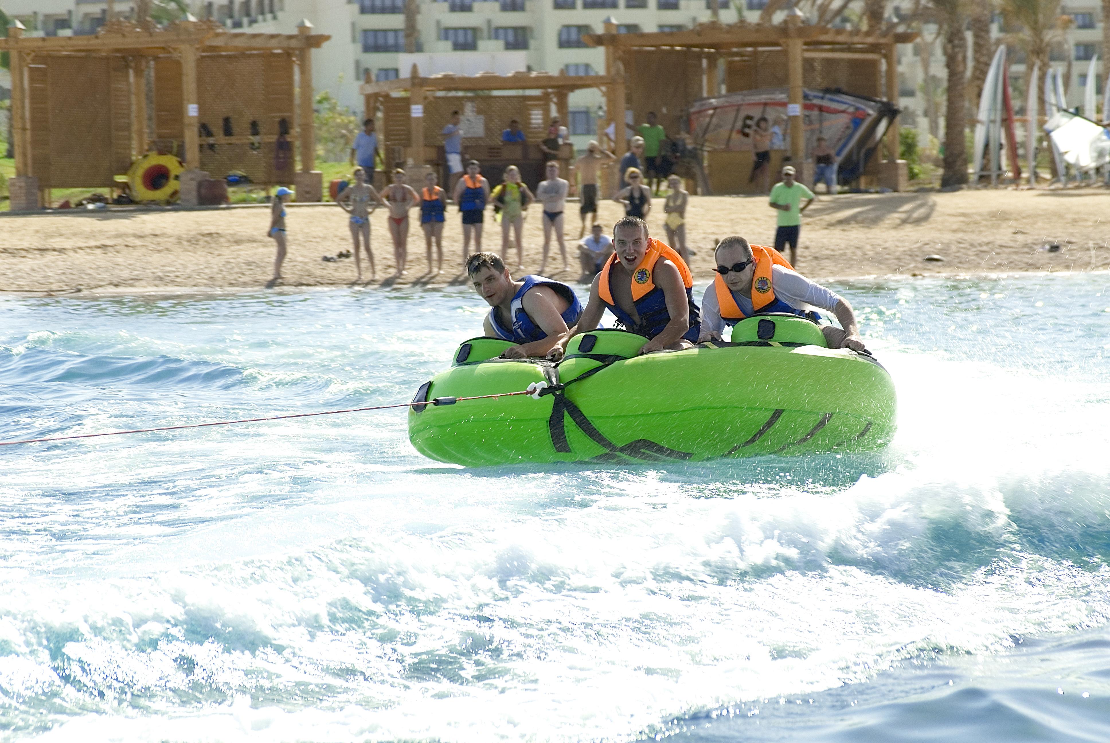 Steigenberger Aqua Magic, All Inclusive Hurghada Esterno foto Tubing in Egypt