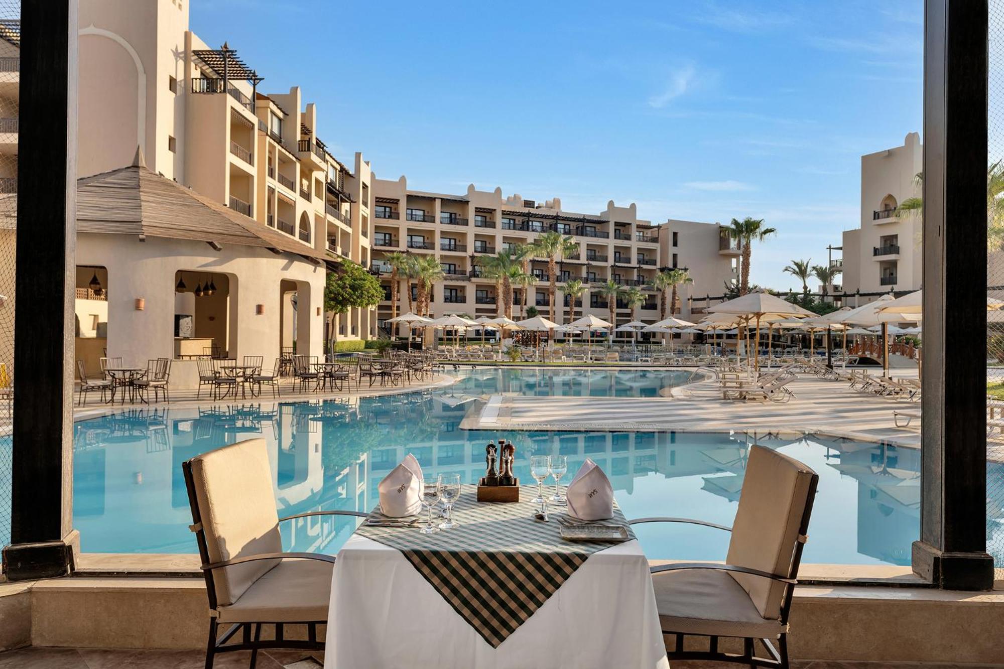 Steigenberger Aqua Magic, All Inclusive Hurghada Esterno foto The pool at the hotel